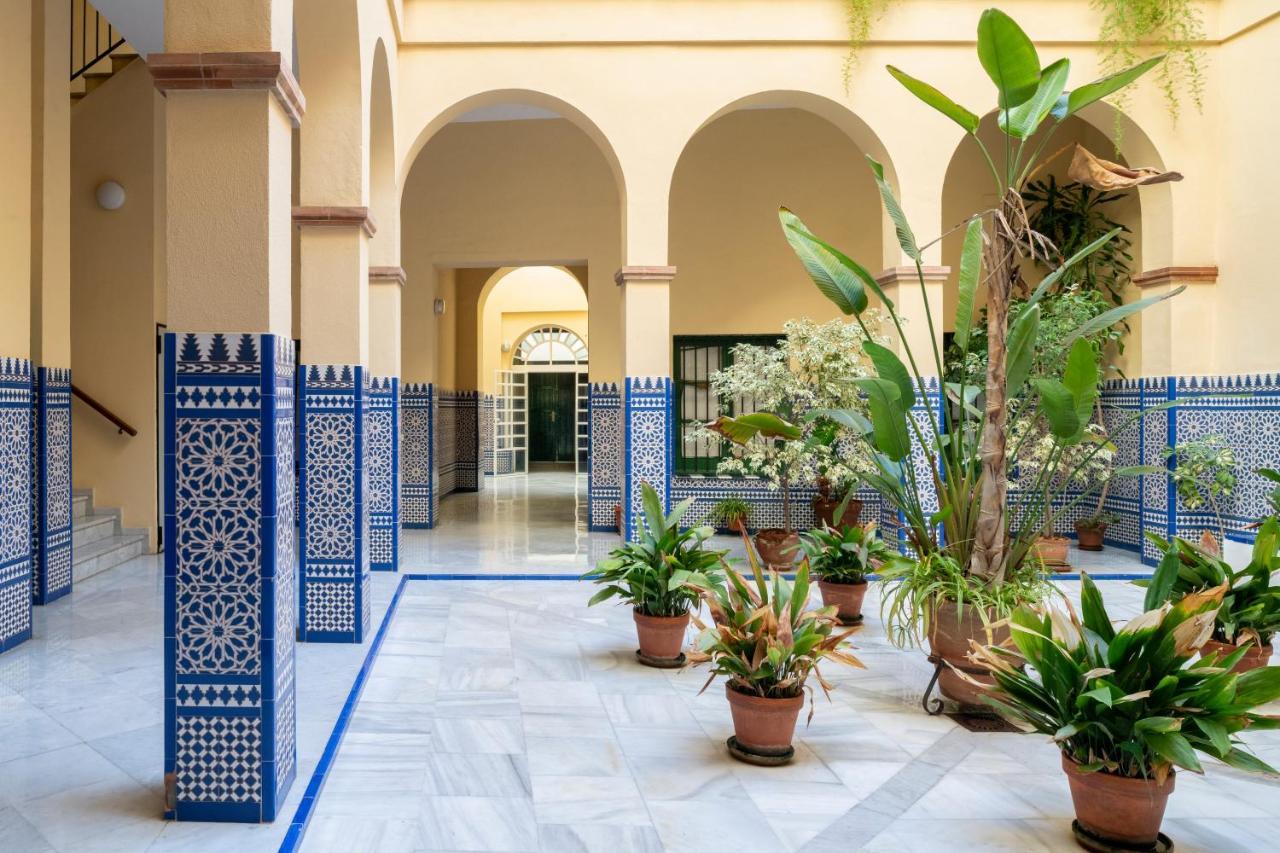 Apartamento Con Terraza En Sevilla Centro By Rent Me Eksteriør billede