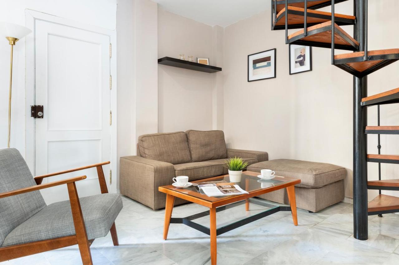 Apartamento Con Terraza En Sevilla Centro By Rent Me Eksteriør billede