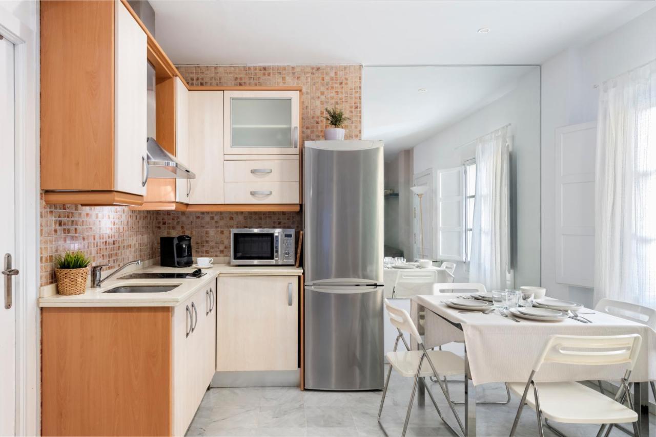 Apartamento Con Terraza En Sevilla Centro By Rent Me Eksteriør billede